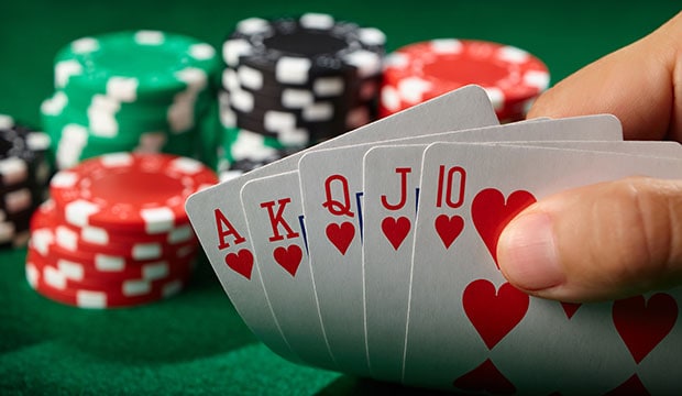 Xếp hạng hand trong luật chơi bài Poker?